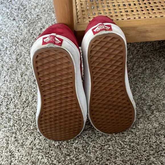 Vans - Red suede low top - Picture 5 of 6